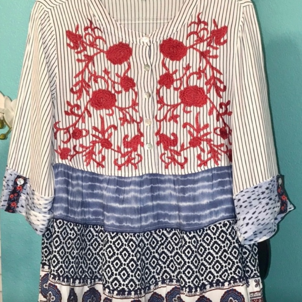 John Mark NWT Scottsdale embroidered boho top blouse